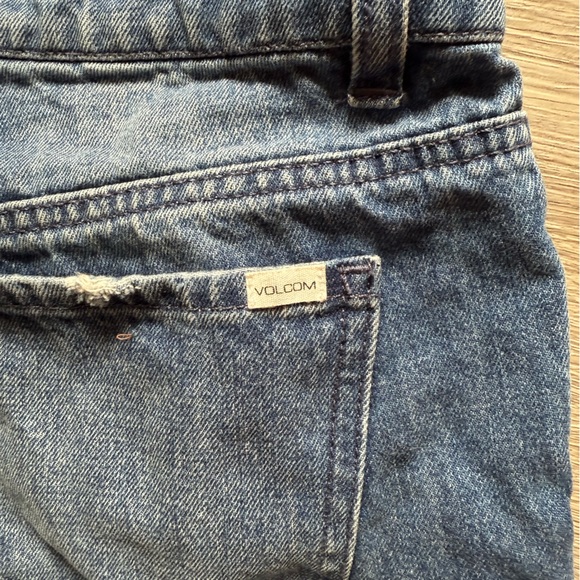 2/$30, 4/$50 Volcom Stoned Shorts, Size 3 NWOT - Picture 3 of 7